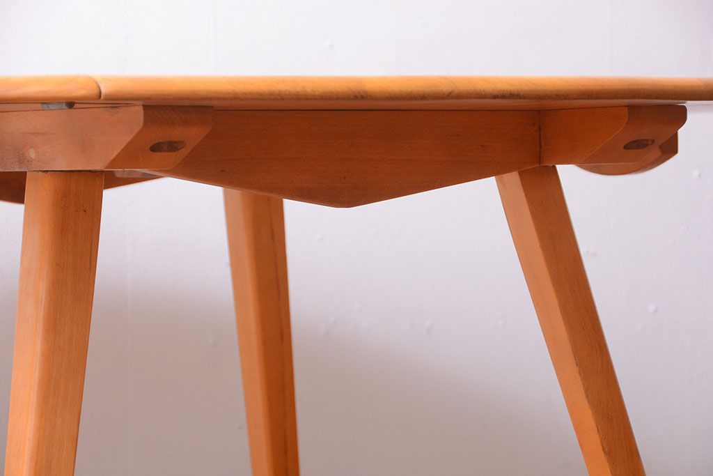 アンティーク家具　イギリスERCOL(アーコール)　ウィンザーシリーズ　バタフライテーブル