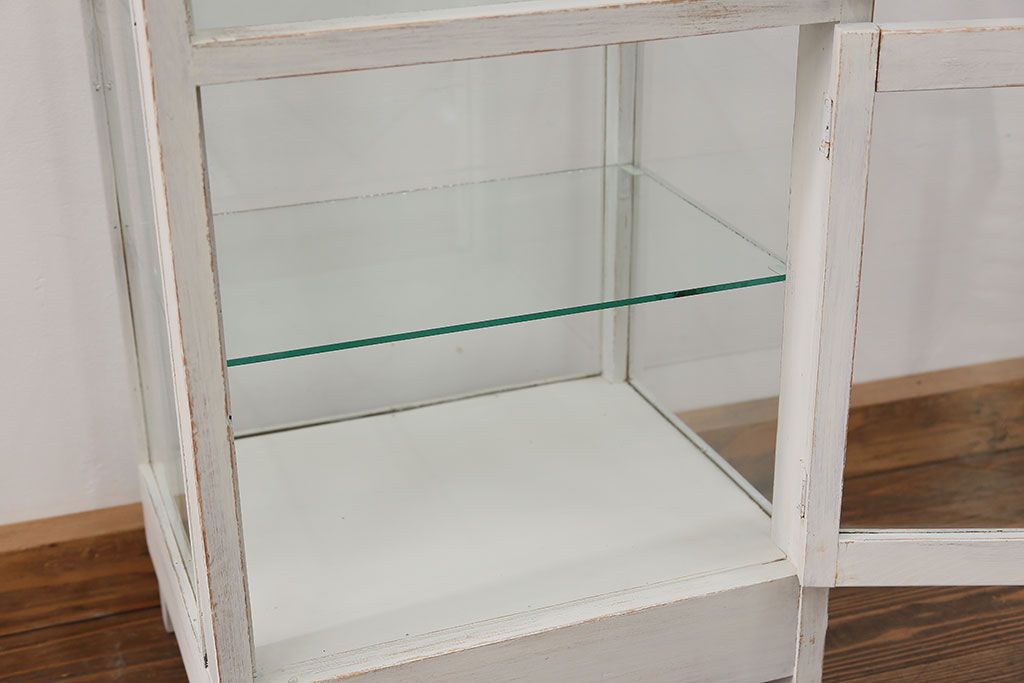 アンティーク家具　アンティークペイント 古いパン屋の縦型ガラスケース(ショーケース)