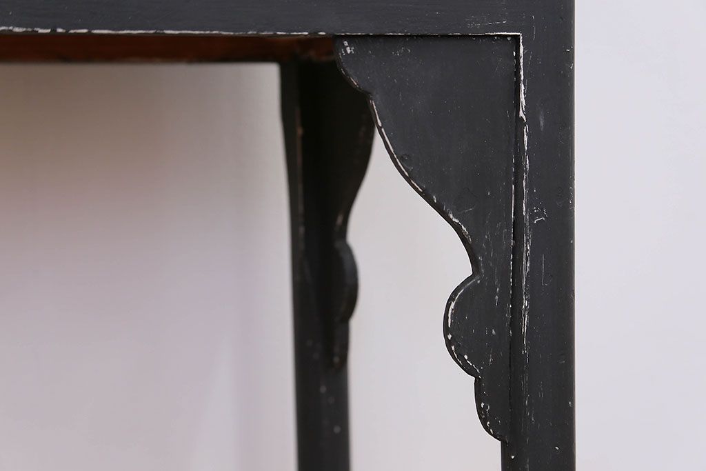 アンティーク家具　アンティークペイント 背板が鏡のケビントガラスケース(ショーケース、飾り棚)