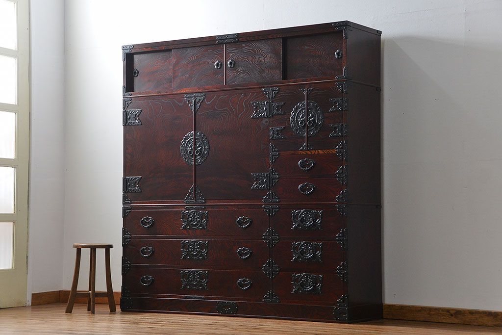 中古　伝統工芸品 岩谷堂箪笥　特大整理箪笥　定価約130万円(衣装箪笥、チェスト)