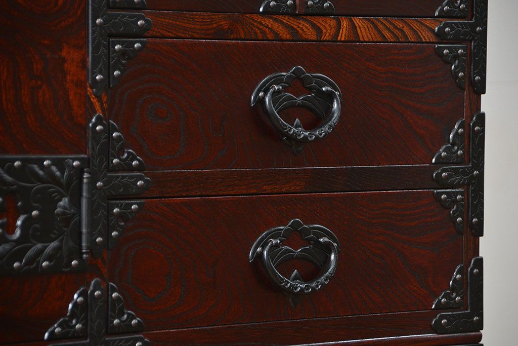 中古　伝統工芸品 岩谷堂箪笥　特大整理箪笥　定価約130万円(衣装箪笥、チェスト)