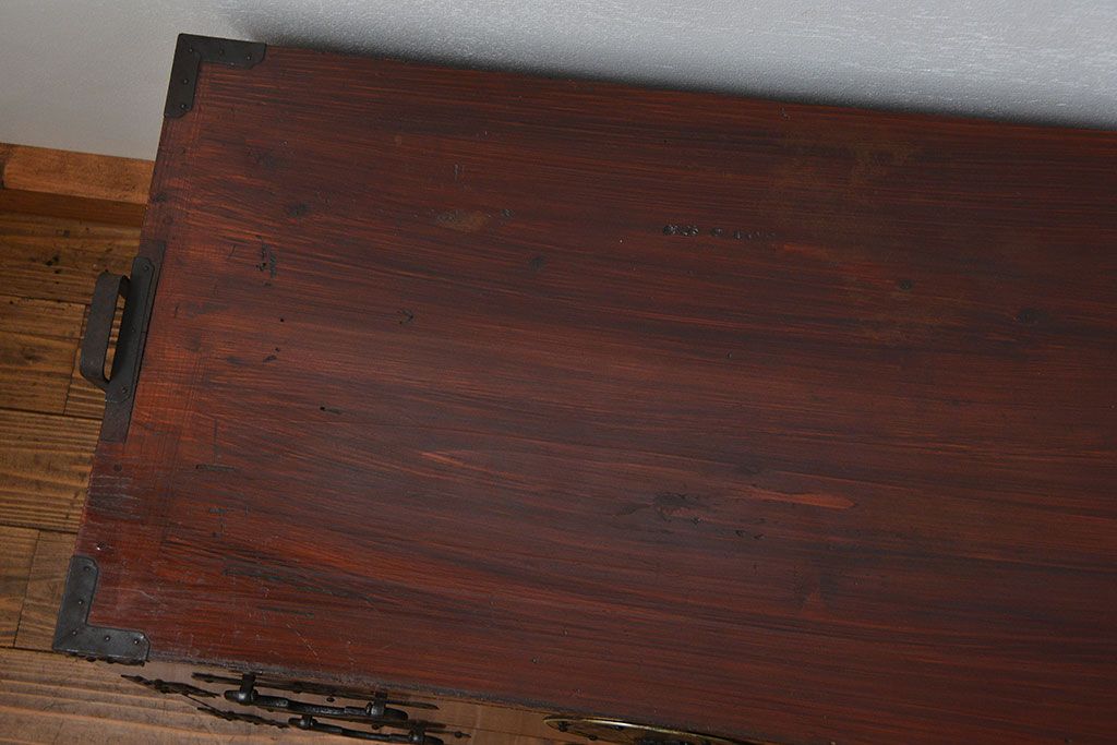 古民具・骨董 極上美品　蝶覆輪金具　前面栗材　米沢箪笥(時代箪笥)　