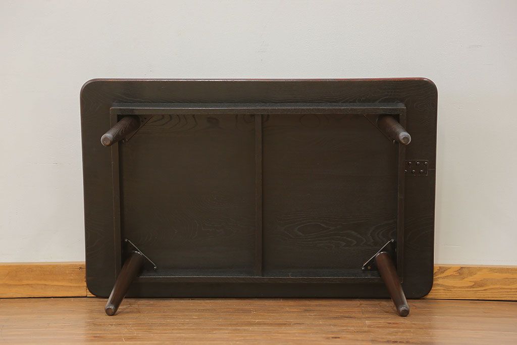 アンティーク家具　アンティーク 古い栓材の杢目の素晴らしいセンターテーブル(1)　(座卓、机)