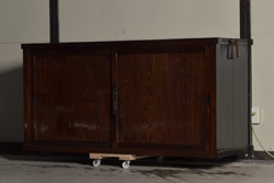 中古 美品　岩谷堂箪笥　美しい杢目と豪華な金具が目を惹く車箪笥(衣装箪笥、収納箪笥、整理箪笥、和箪笥、引き出し)(R-076231)