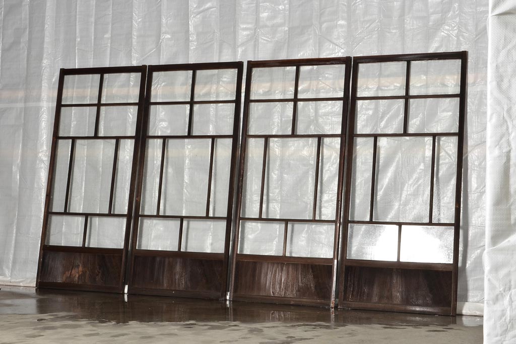 アンティーク建具　シンプルなデザインが使いやすいガラス戸4枚セット(建具、引き戸)(R-037011)