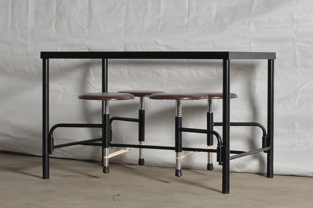ラフジュ工房オリジナル　4脚格納スツール付きテーブル(4人掛け、ダイニングテーブル、作業台)(R-037158)
