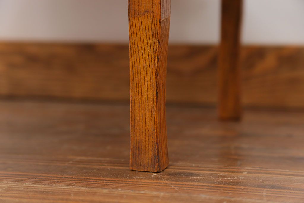 アンティーク家具　アンティーク キレイな杢目の小振りな丸型ちゃぶ台(テーブル)　