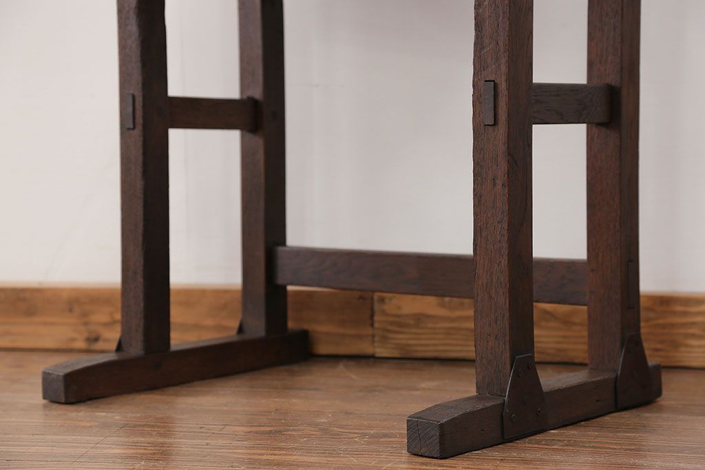アンティーク家具　アンティーク 古いナラ材の小さな作業台(テーブル、机)