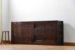 アンティーク家具　アンティーク 使い込まれた収納箪笥サイドボード　(水屋箪笥、キャビネット、チェスト)