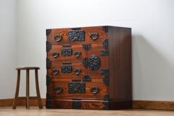 中古 秋田県 川連漆器伝統工芸 無垢材 がんこ箪笥(定価 約40万円)