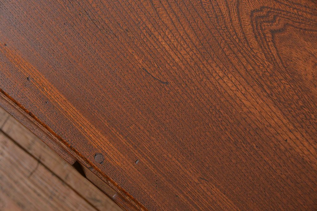 レトロ家具　アンティーク 天板一枚板 古い栓材のレトロな文机(テーブル、テレビ台)