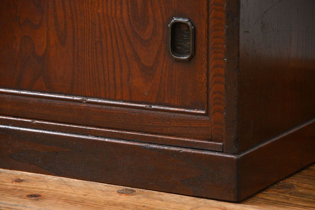 アンティーク家具　古民具・骨董 古い欅材と栗材の小振りな置き床(置床、ローボード)