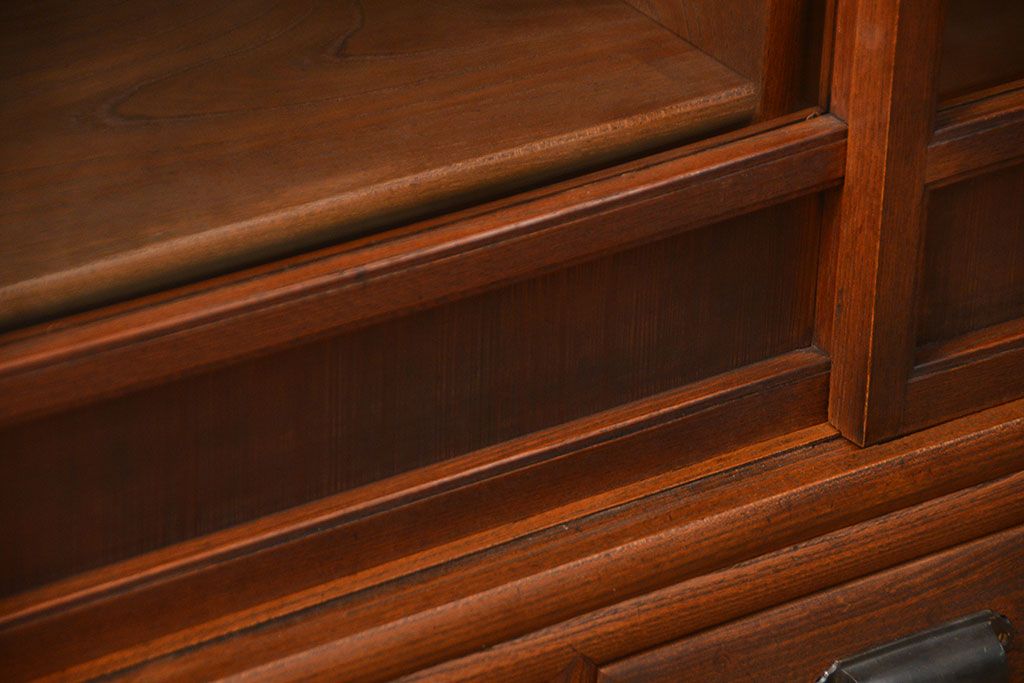 アンティーク家具　アンティーク 三方欅材!上質な二段重ね引き出し収納棚(戸棚、茶箪笥)