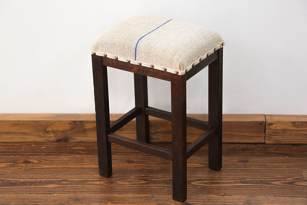 アンティーク家具　アンティーク リネン座面 古いナラ材の角スツール(椅子、チェア)