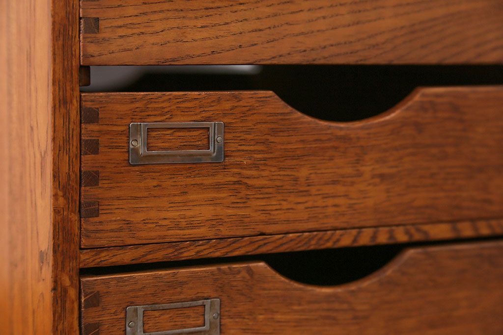 アンティーク家具　アンティーク 古いナラ材の上質な五段小引き出し(書類ケース)