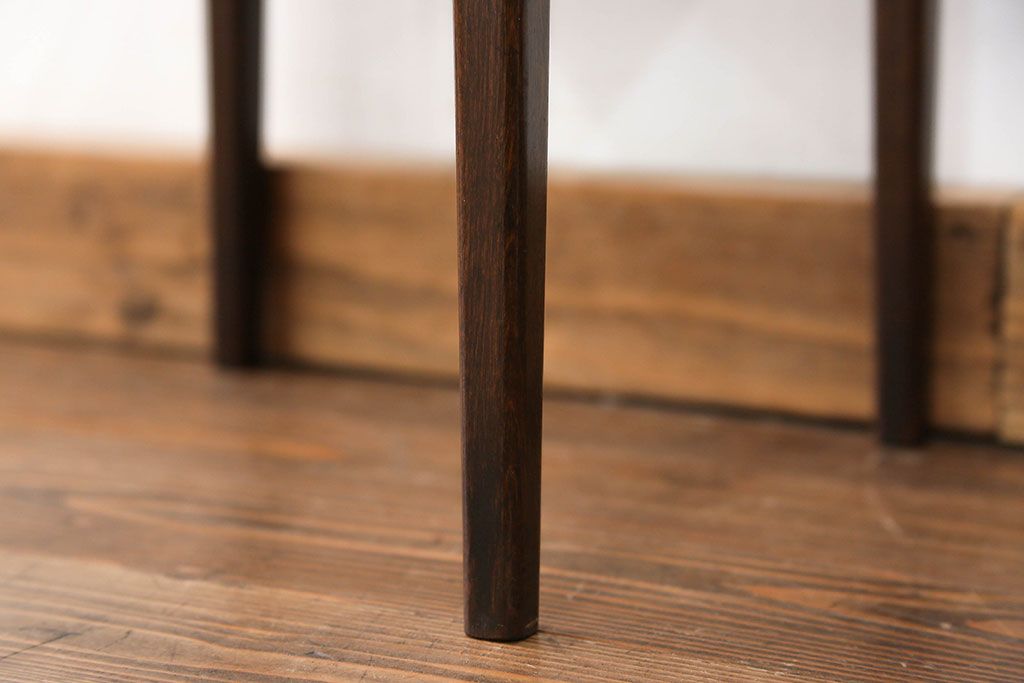 アンティーク雑貨　アンティーク 古い木の上品な高脚花台(サイドテーブル)