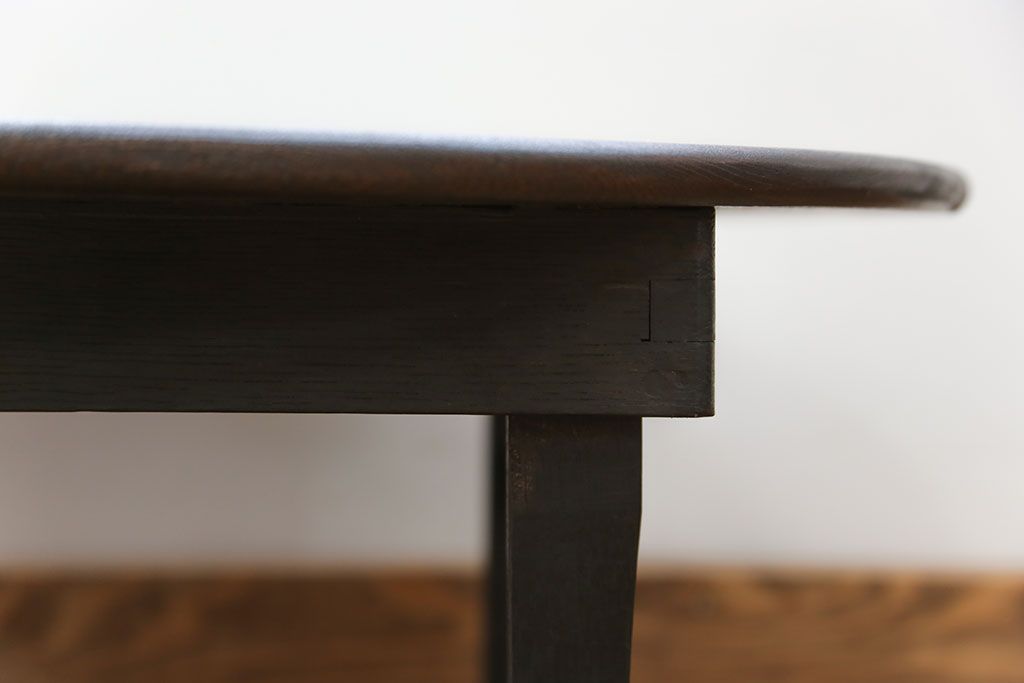 レトロ家具　昭和レトロ 古い栓材のシックな丸型ちゃぶ台 (座卓、座机)