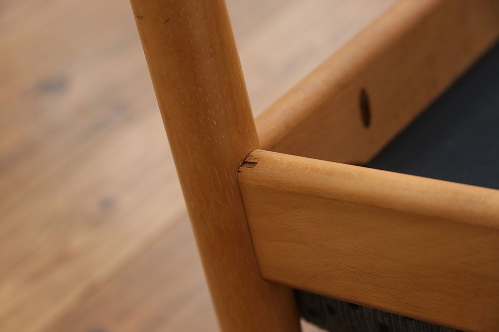 中古 カリモク家具のビンテージ品! レトロなアームチェア2脚セット(1人掛けソファ)