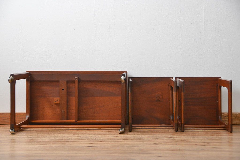 北欧家具 A.H McINTOSH(マッキントッシュ)北欧ビンテージ多機能なネストテーブル(サイドテーブル、コーヒーテーブル)
