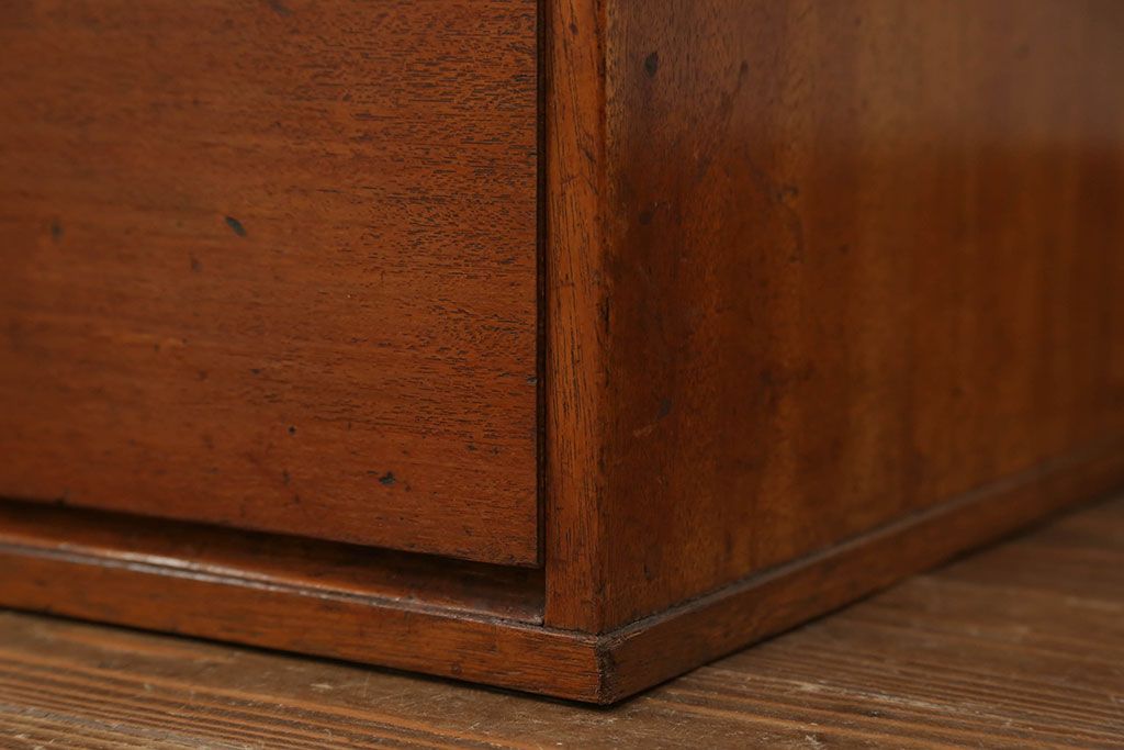 レトロ家具　昭和レトロ シンプルで小さなチェスト(小引き出し)
