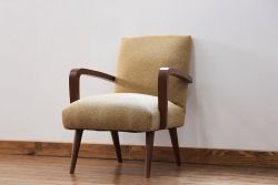 レトロ家具　昭和レトロ かわいいデザインのアンティークアームチェア(1)(ソファ、椅子、イス)