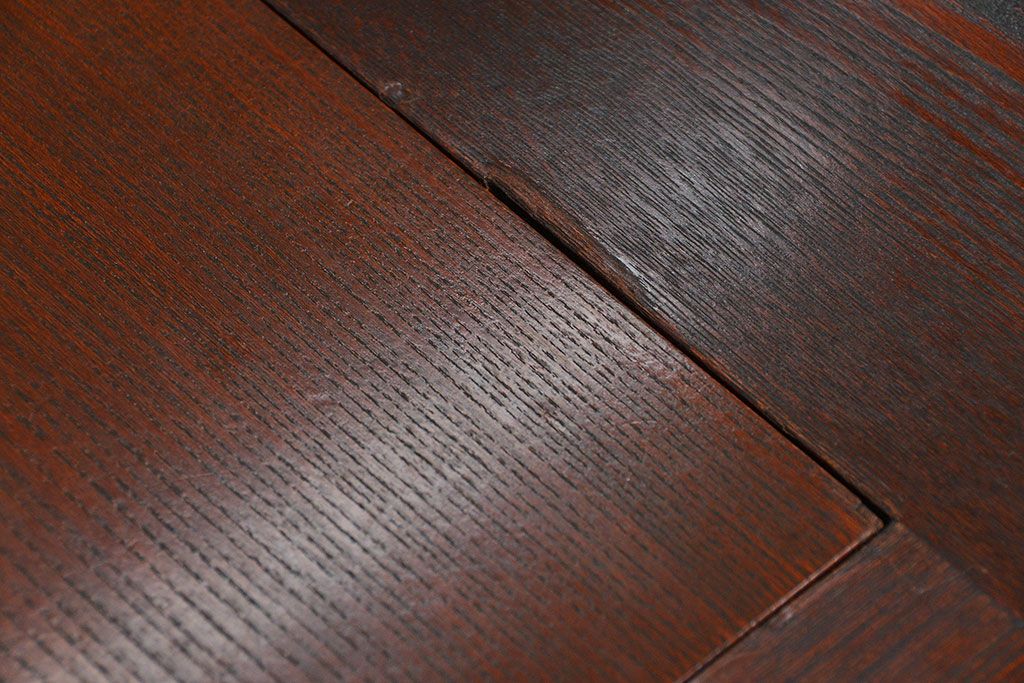 中古 杢目の美しいニレ材 重厚な囲炉裏ダイニングテーブルとダイニングチェア4脚セット