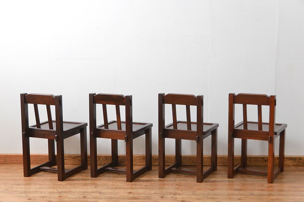 中古 杢目の美しいニレ材 重厚な囲炉裏ダイニングテーブルとダイニングチェア4脚セット