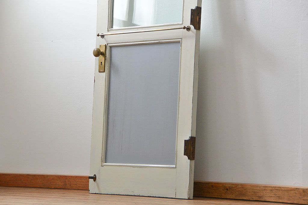 アンティークペイント カーテンレール付きの上質なドア (扉)
