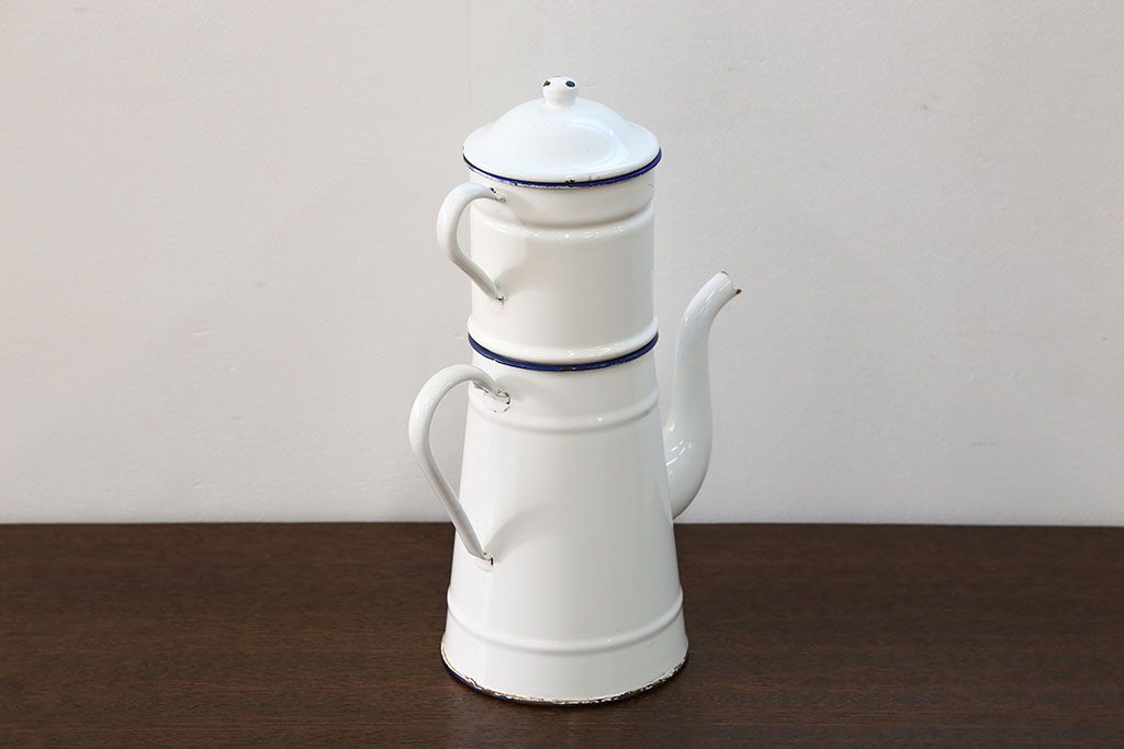 アンティーク雑貨　ジャンク品　フランスアンティーク  ホーロー製 ティーポット(2)(コーヒーポット)
