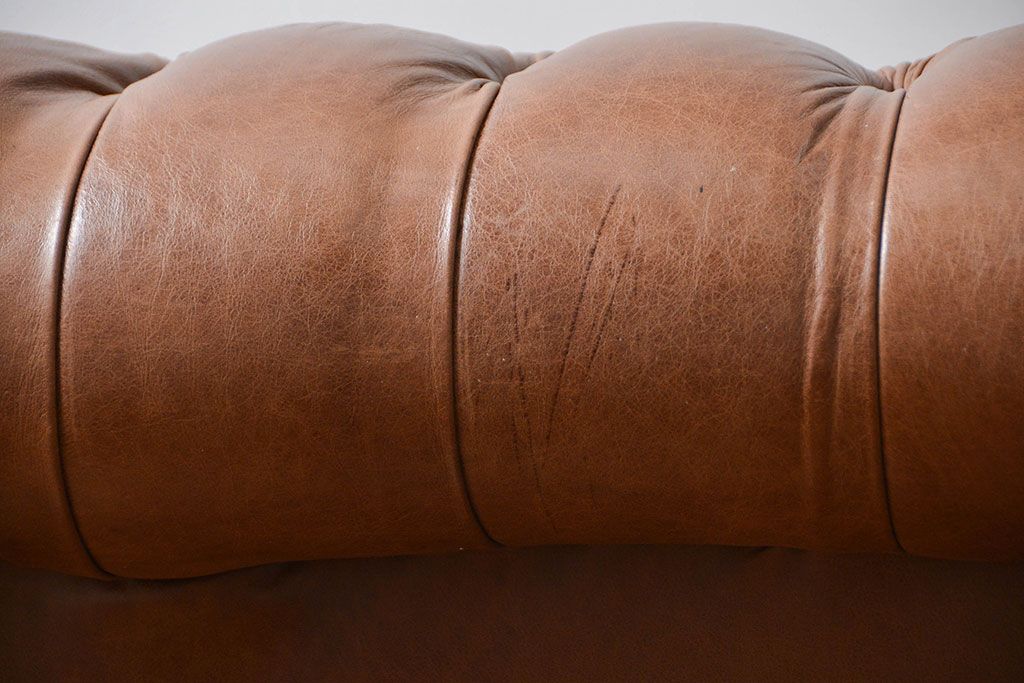 ヴィンテージ家具　イギリスビンテージ オーダーメイド品 本革ハイグレード チェスターフィールド ソファ