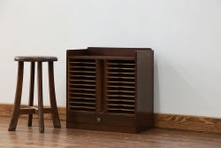 アンティーク家具　アンティーク ガラスの取っ手の小さなカルテケース(書類棚)