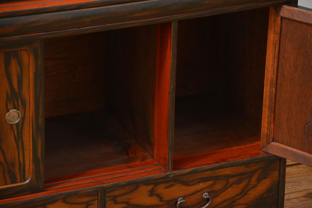 レトロ家具　昭和レトロ 小振りな黒柿杢目茶箪笥(収納棚)