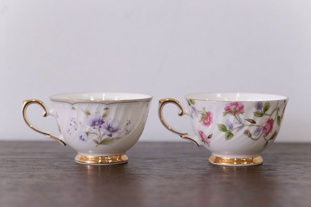 アンティーク雑貨　ノリタケ・大皿、カップ&ソーサー(ノリタケ(Noritake)2客、ホヤ(HOYA)2客)計5点セット
