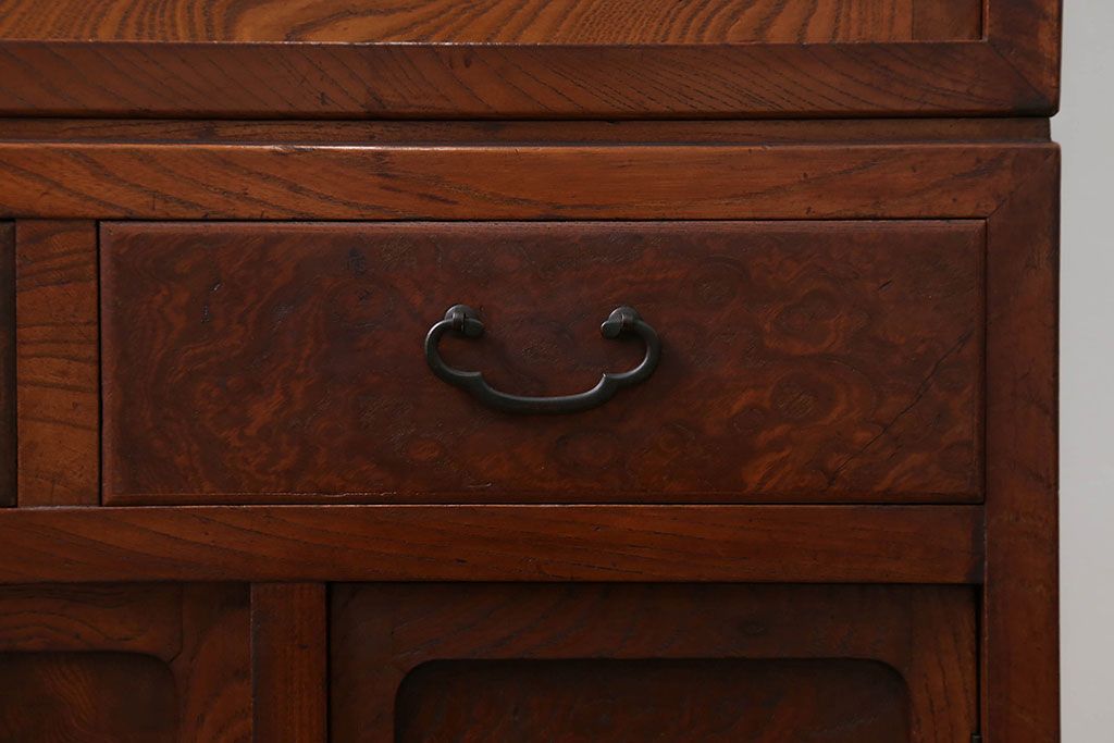 レトロ家具　アンティーク 前面欅材 レトロな茶箪笥(収納棚)