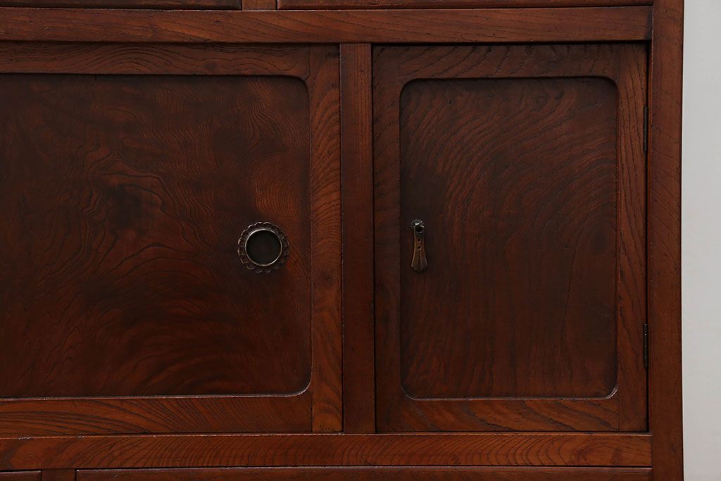 レトロ家具　アンティーク 前面欅材 レトロな茶箪笥(収納棚)