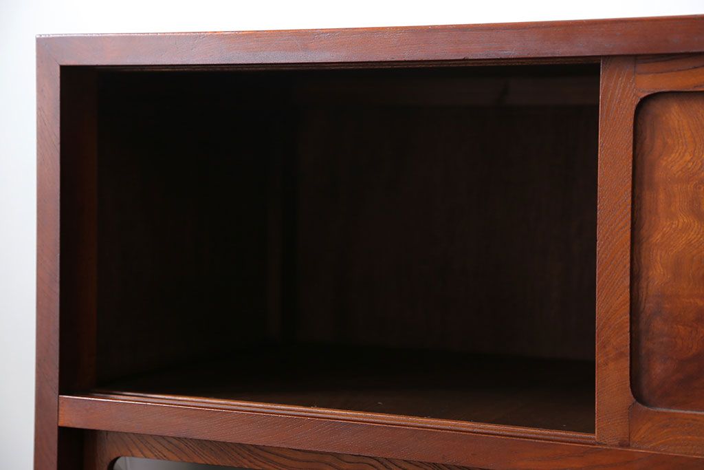 レトロ家具　アンティーク 前面欅材 レトロな茶箪笥(収納棚)