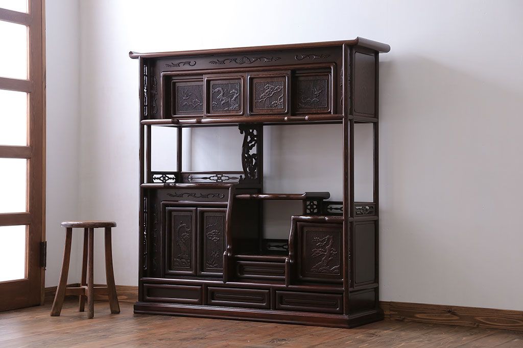 アンティーク家具　1960年頃 鉄刀木(タガヤサン)製 重厚な飾り棚(茶棚)