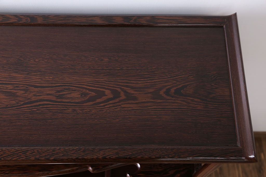 アンティーク家具　1960年頃 鉄刀木(タガヤサン)製 重厚な飾り棚(茶棚)
