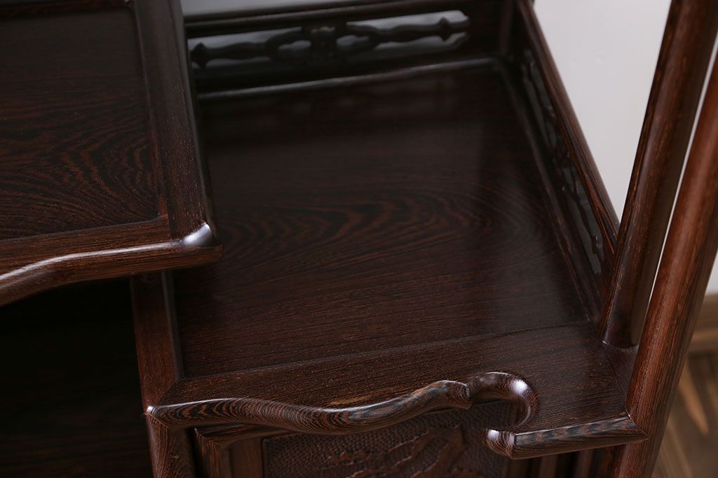 アンティーク家具　1960年頃 鉄刀木(タガヤサン)製 重厚な飾り棚(茶棚)