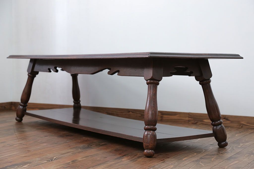 アンティーク家具　イギリスアンティーク オーク材の大きなセンターテーブル