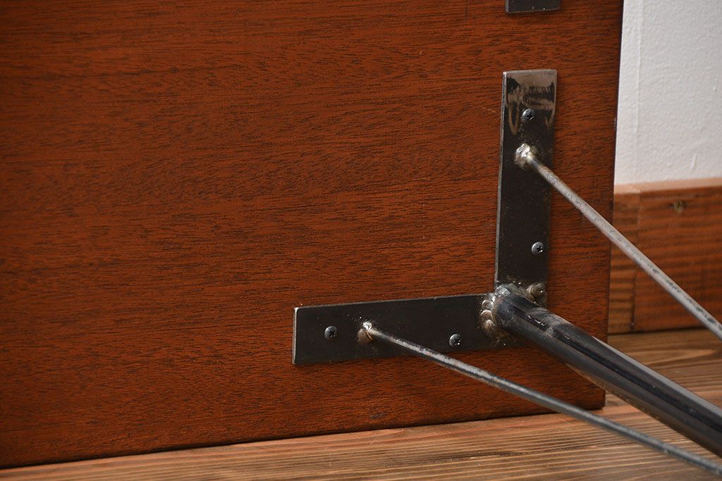 アンティーク家具　アンティーク 天板一枚板!古材を使った鉄脚テーブル(7)(作業台、机)