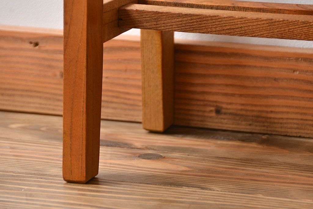 アンティーク家具　古い欅(ケヤキ)材のアンティーク角スツール(椅子)