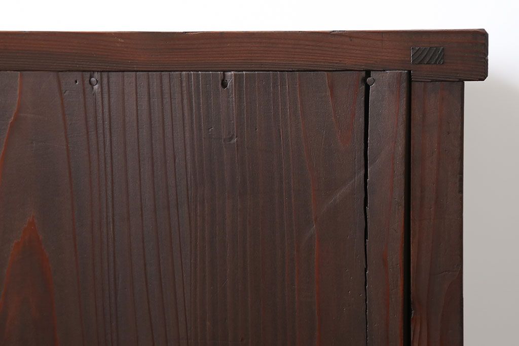 アンティーク家具　アンティーク 古い木のシンプルな鉄脚収納棚(キャビネット)