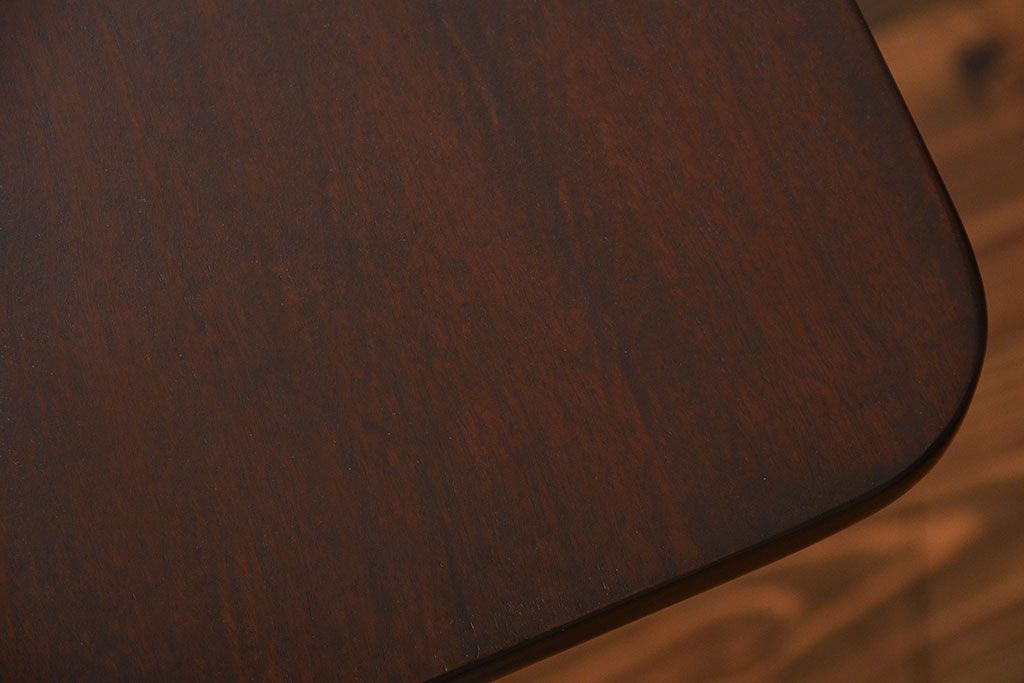 アンティーク家具　イギリスアンティーク マホガニー材 チルトアップテーブル(コーヒーテーブル)