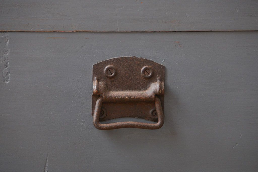 アンティーク家具　アンティークペイント かわいい船トランク(収納棚、センターテーブル)
