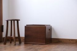 アンティーク雑貨　古民具・骨董品　古い栗材と黒柿材の角火鉢(鉢カバー)