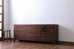 アンティーク家具　アンティーク　脚付き横長ローチェスト(ローボード、テレビボード)