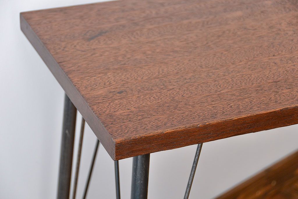 レトロ家具　昭和レトロ　天板一枚板　古材を使った鉄脚テーブル(1)(作業台)