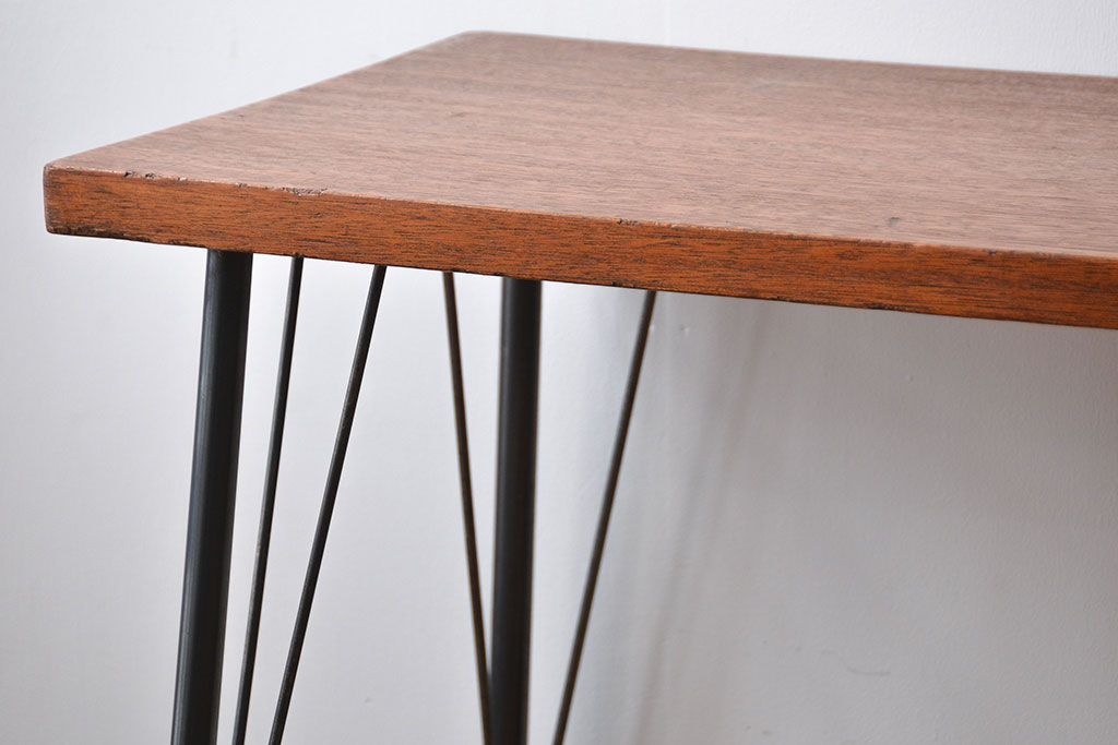 レトロ家具　昭和レトロ　天板一枚板!古材を使った鉄脚テーブル(2)(作業台)