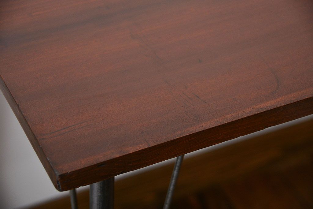 レトロ家具　昭和レトロ　天板一枚板　古材を使った鉄脚テーブル(5)(作業台)